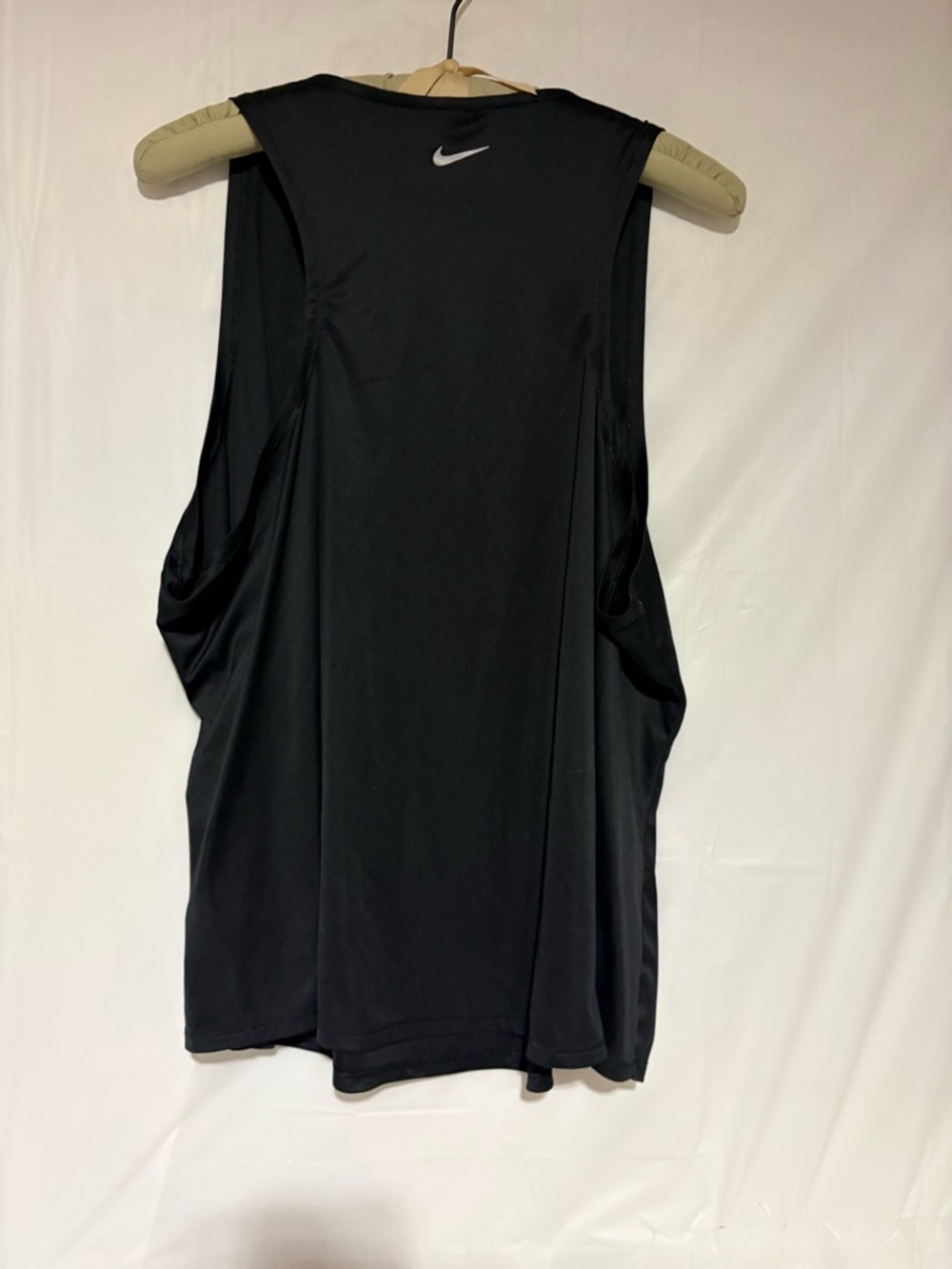 Nike Black Athletic Dri-FIT Tee with White Swoosh - Picture 5 of 8